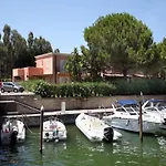 Baia Dei Delfini Appart hôtel