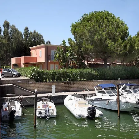 Baia Dei Delfini Hotel apartamentowy