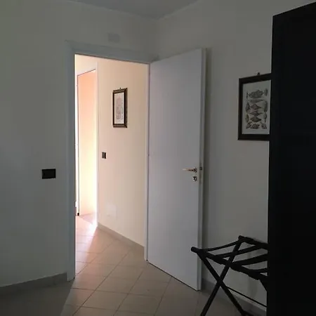 Hotel apartamentowy Baia Dei Delfini 3*