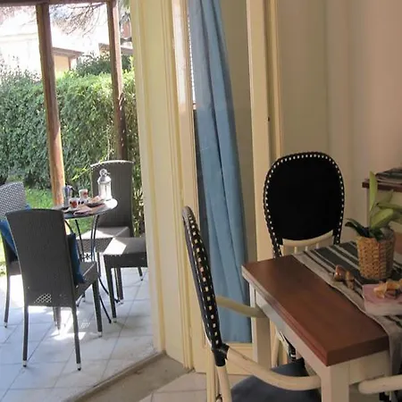 Hotel apartamentowy Baia Dei Delfini