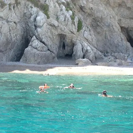 Baia Dei Delfini 3* Furnari