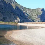 Baia Dei Delfini Hotel apartamentowy Furnari